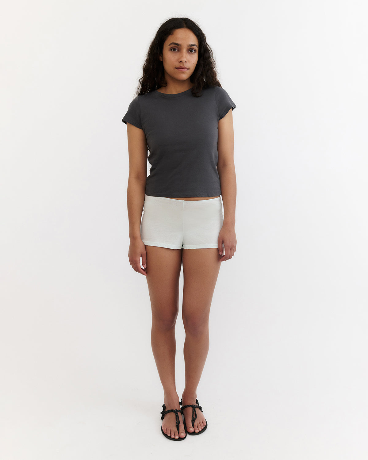 Íde Tee (Charcoal)