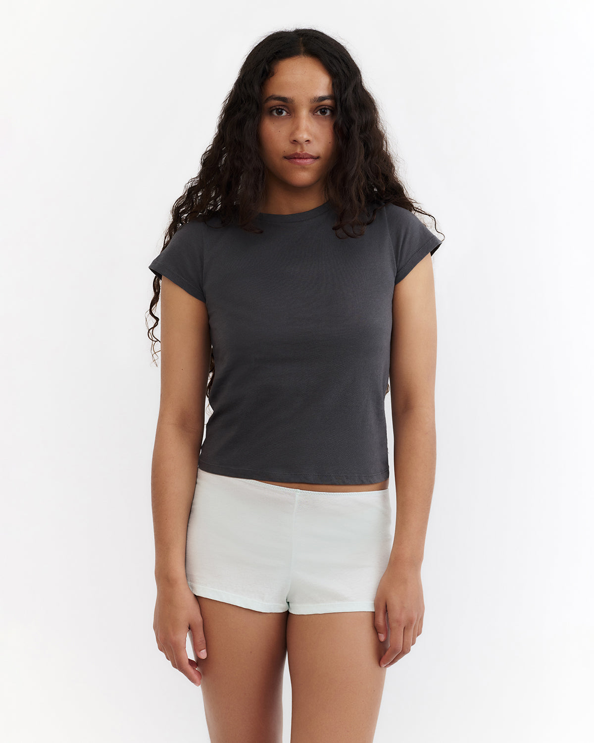 Íde Tee (Charcoal)